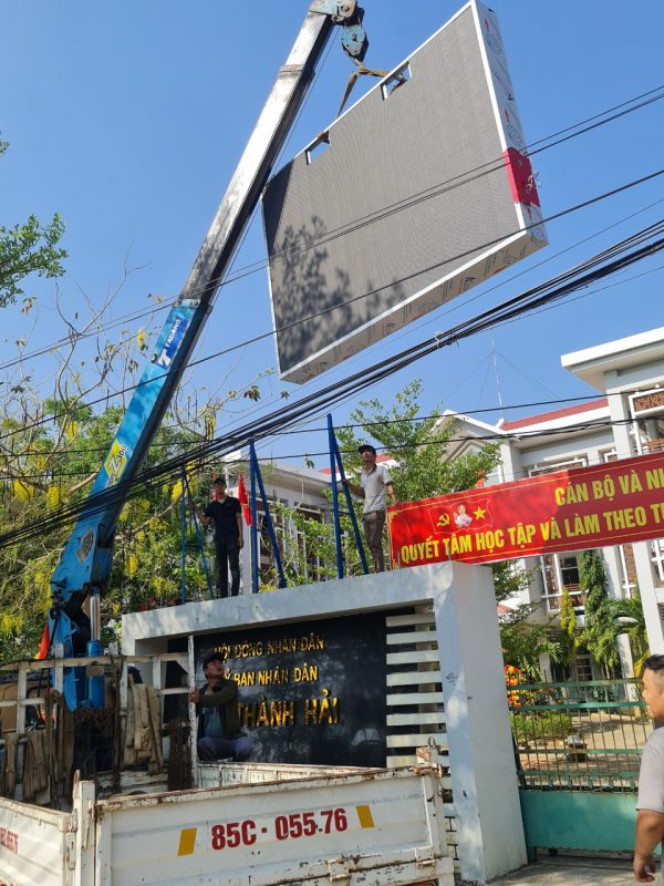 Bảng LED đủ màu